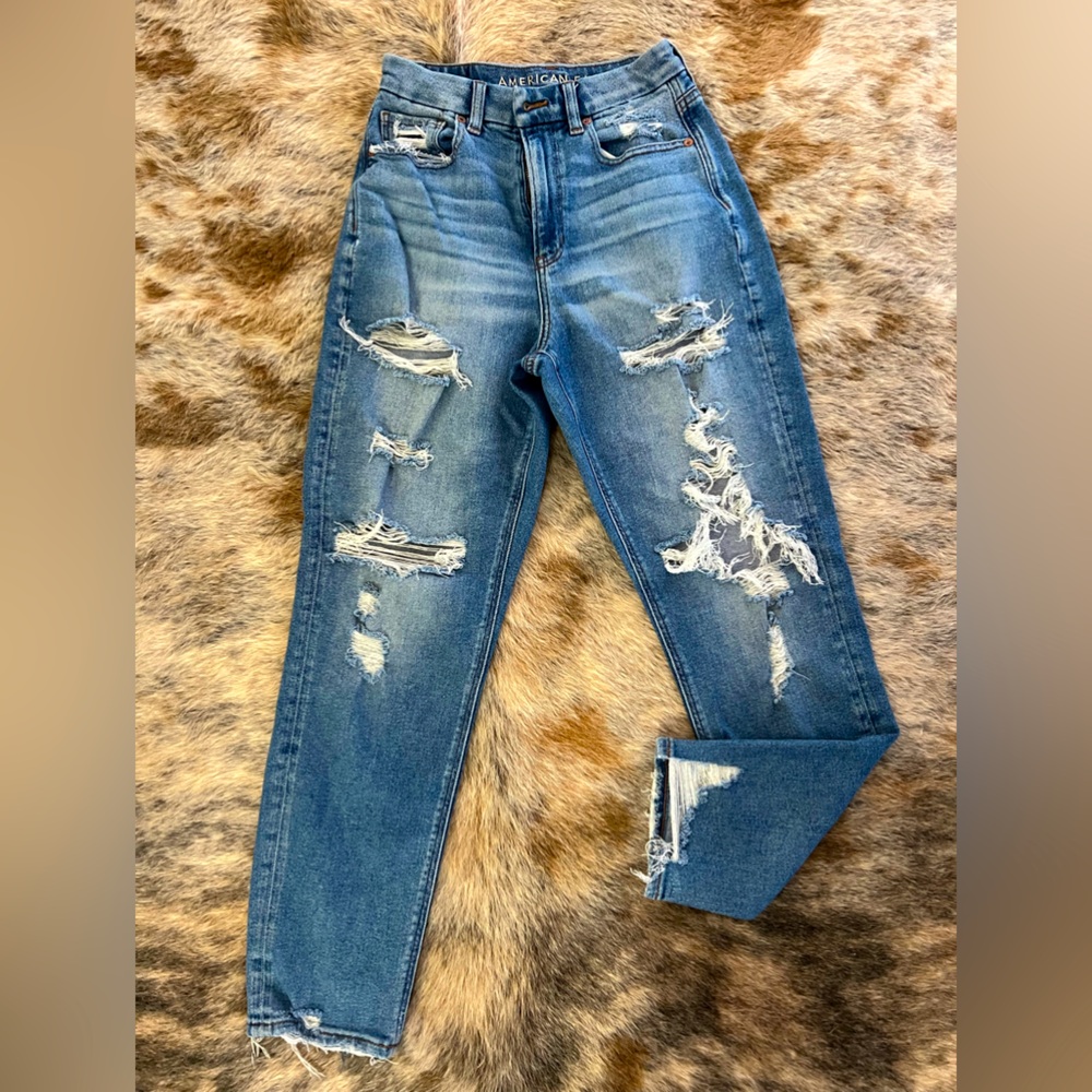 American Eagle Stretch Curvy Mom Jeans Size 2